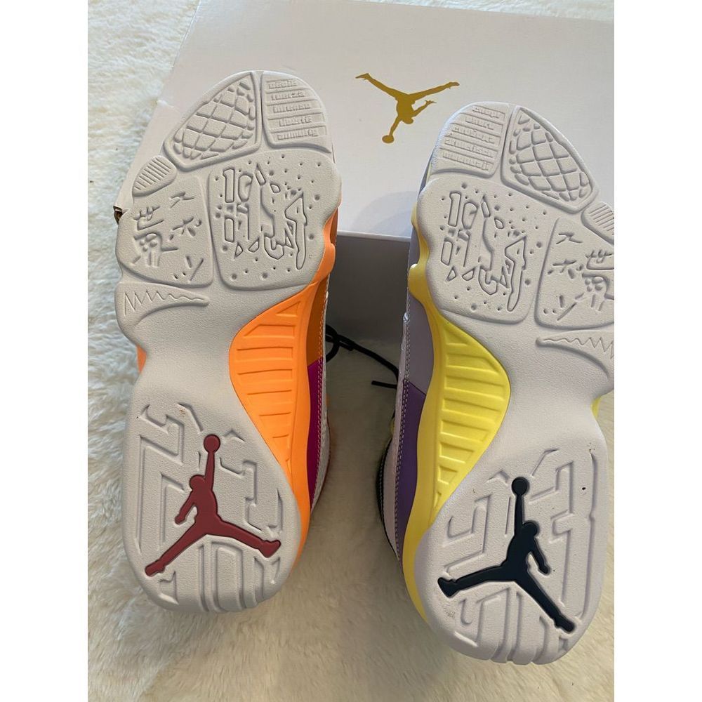 Air Jordan 9 Retro - Picture 4 of 10